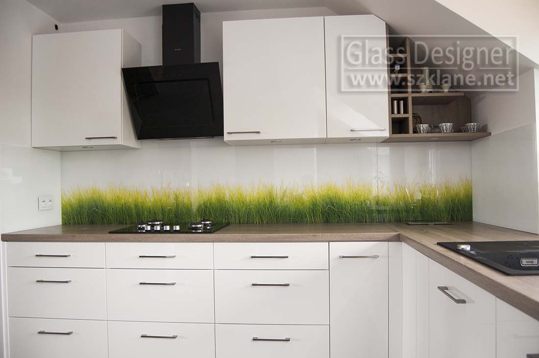 zielone trawy w kuchni