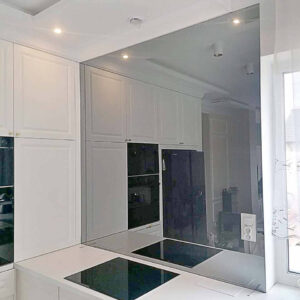 Lustro grafitowe w kuchni